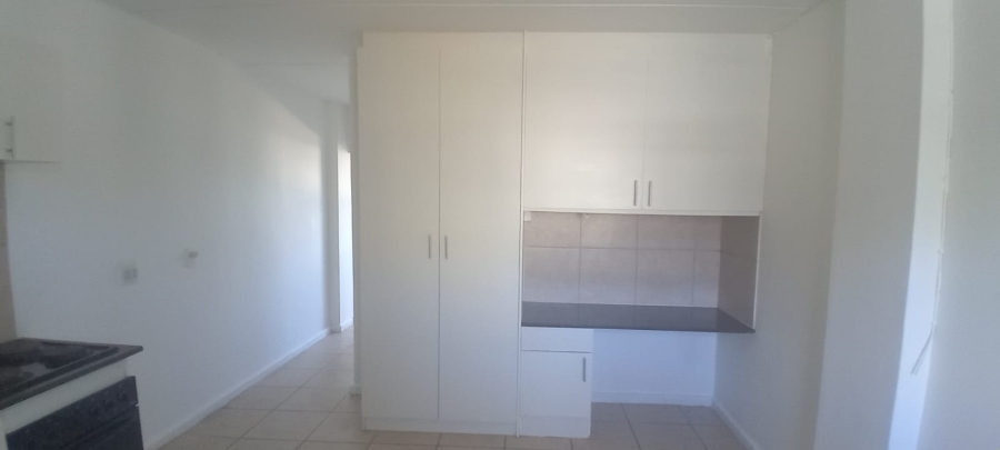 1 Bedroom Property for Sale in Maitland Western Cape